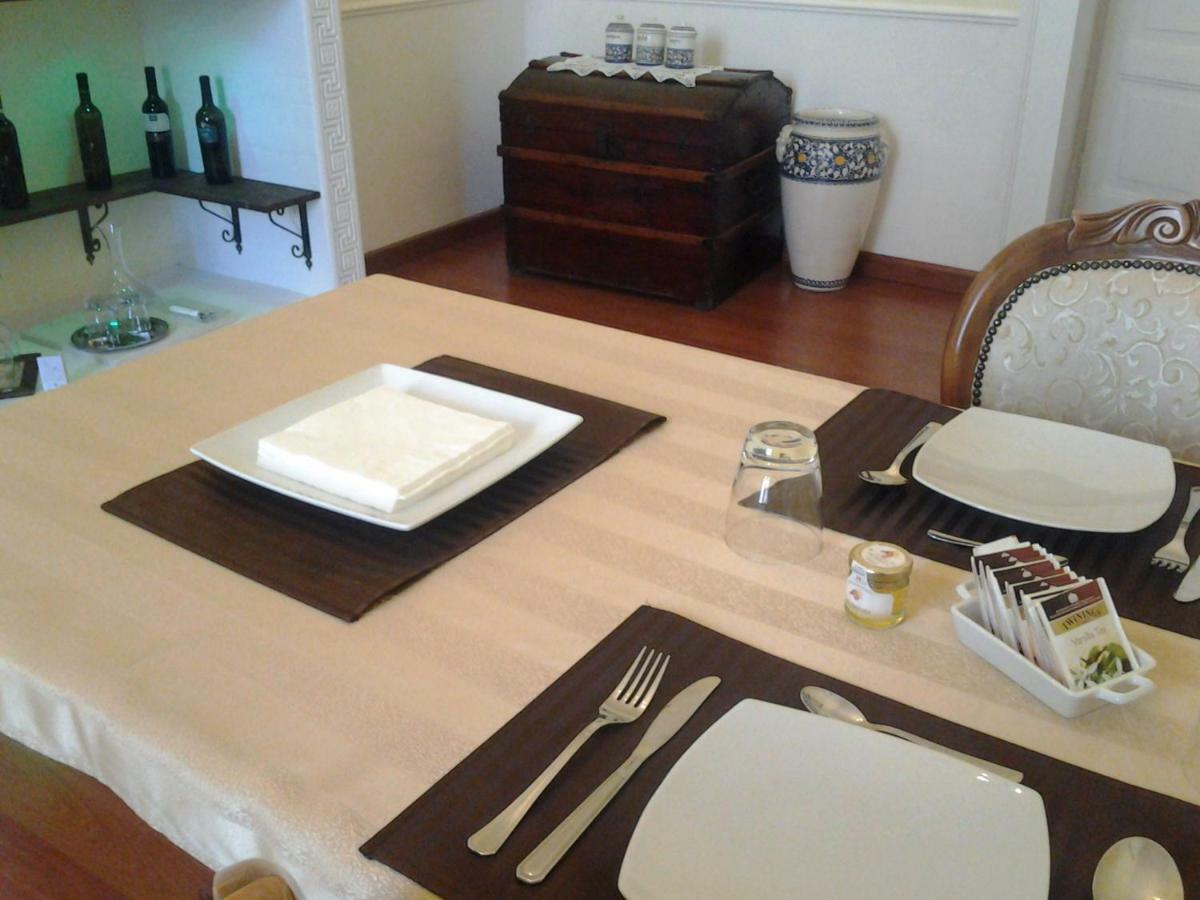 Palazzo Salini - Appartamento Familiare Sulmona Værelse billede